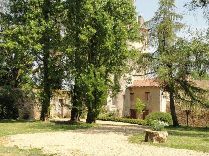 Magnificent Holiday Home With Pool Saint-Paul-du-Bois Exterior foto